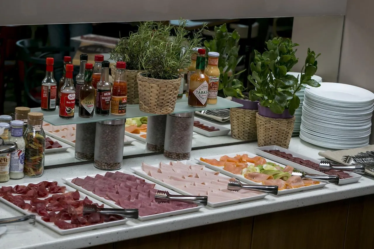 Orhideea Residence & Spa Bucharest 4*,